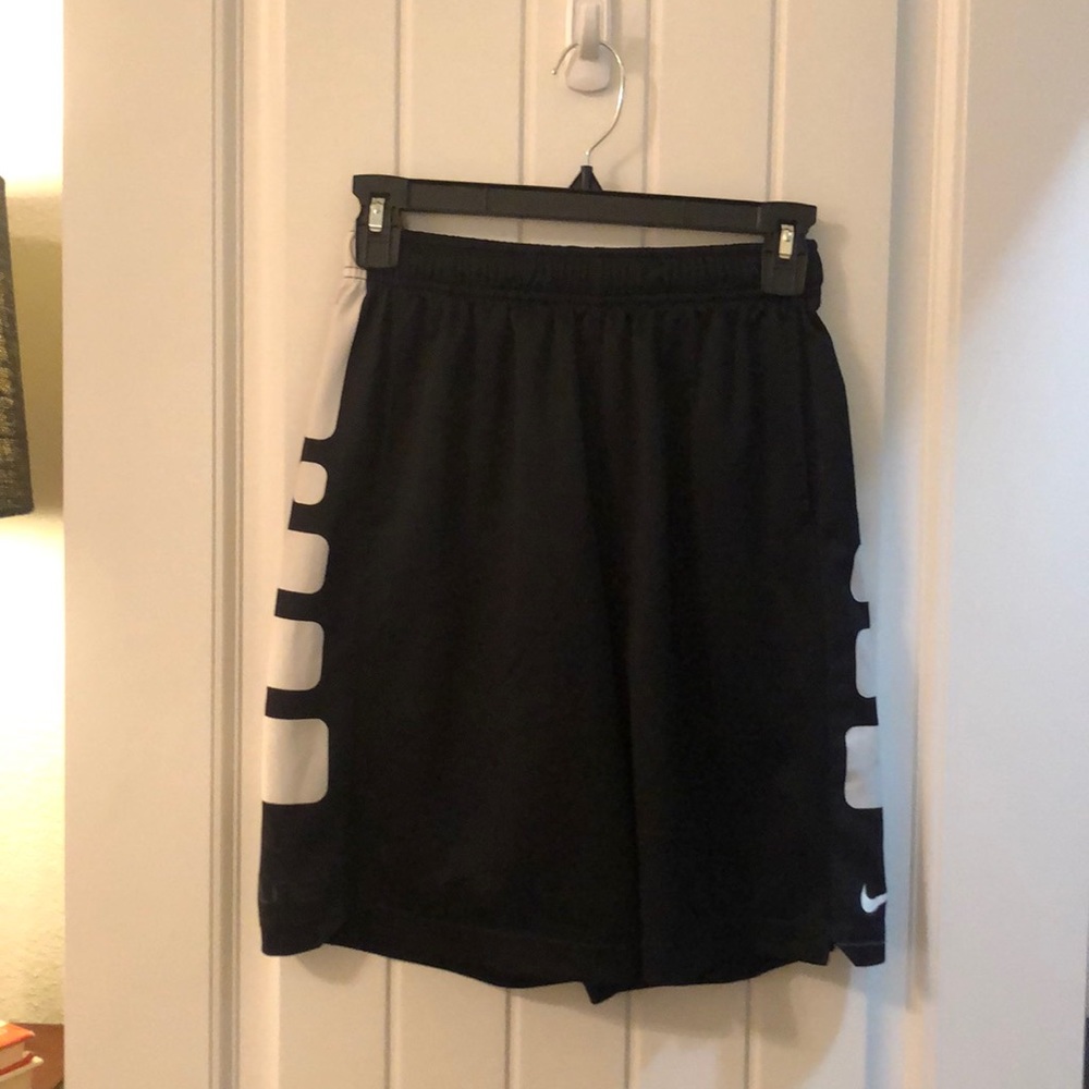 Men’s Nike elite shorts